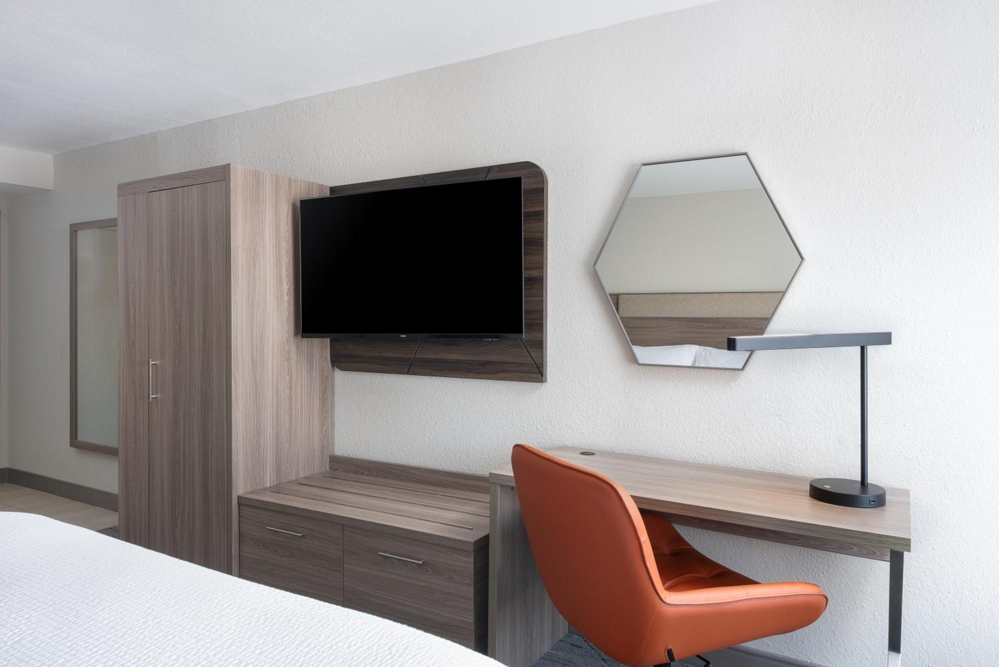 Holiday Inn Express Atlanta West - Theme Park Area By Ihg Літіа Спринґс Екстер'єр фото