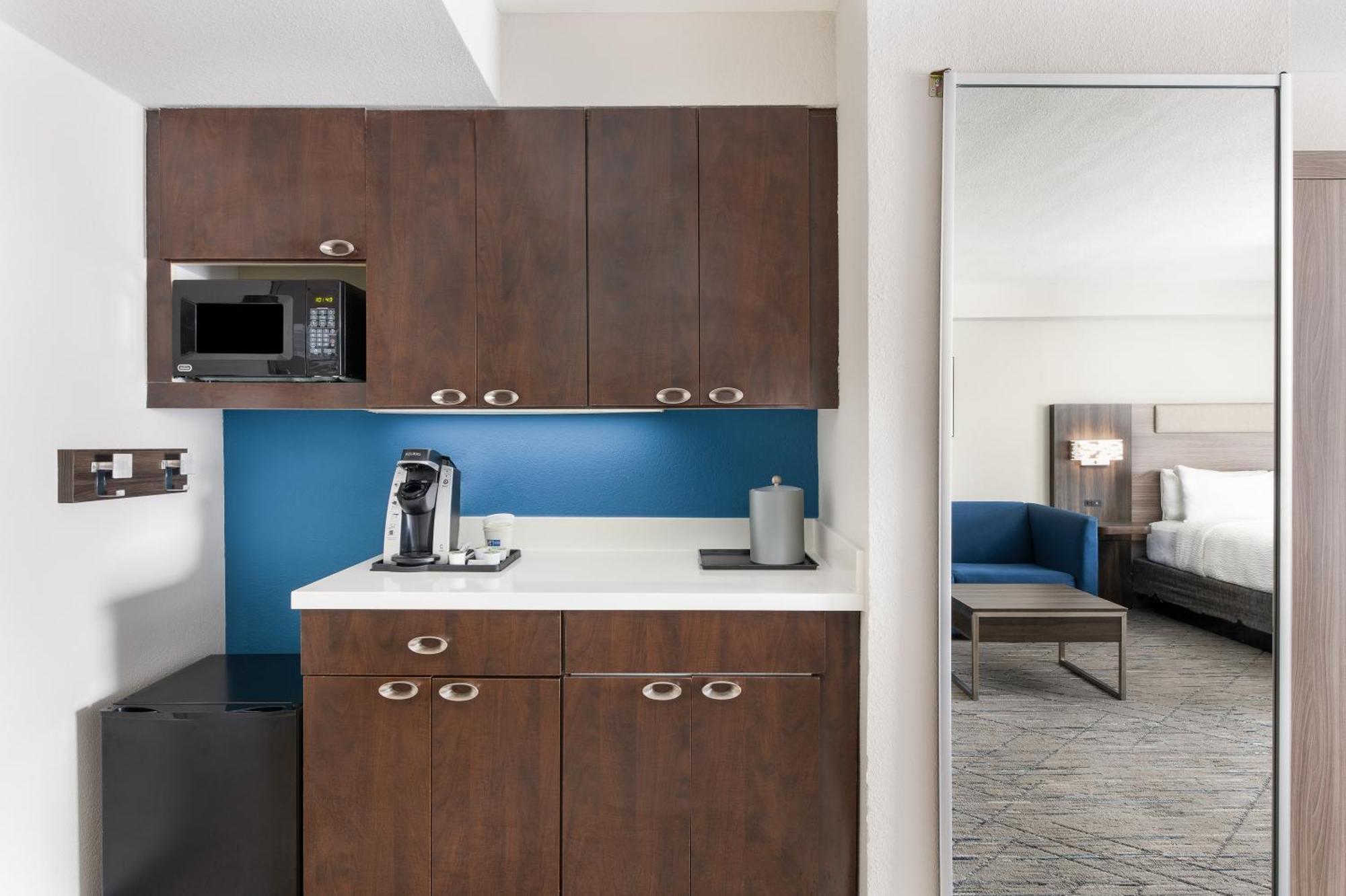 Holiday Inn Express Atlanta West - Theme Park Area By Ihg Літіа Спринґс Екстер'єр фото